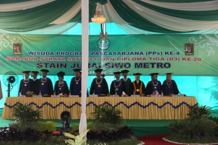 37Wisuda.jpg