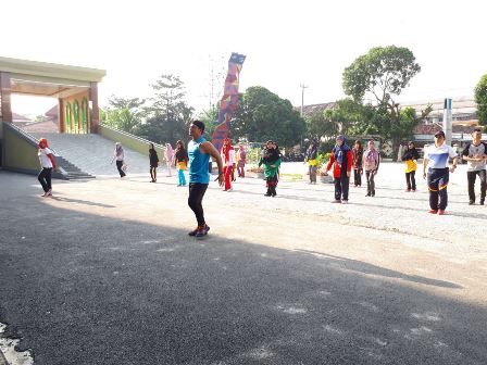 63senam-pagi.jpg