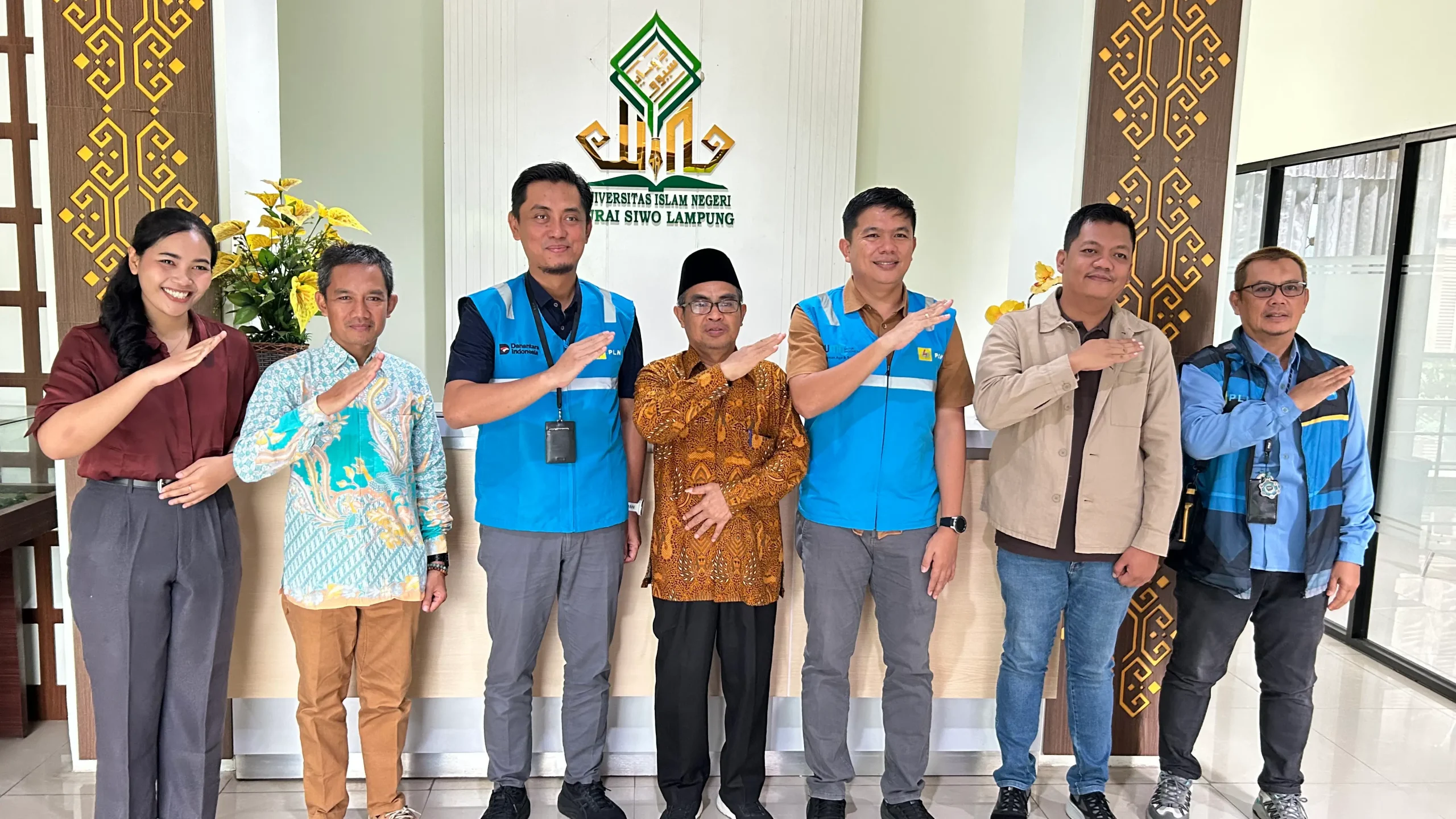 Foto bersama PLN 1